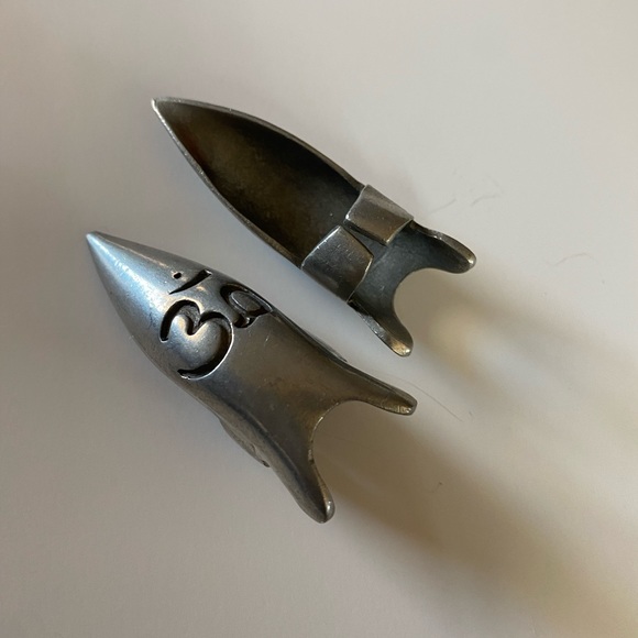 OM PINKY RING - Picture 5 of 6